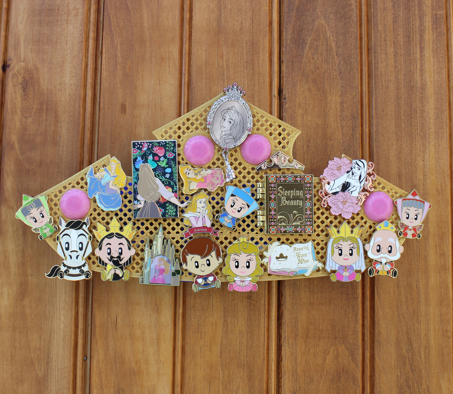 Aurora inspired pin board