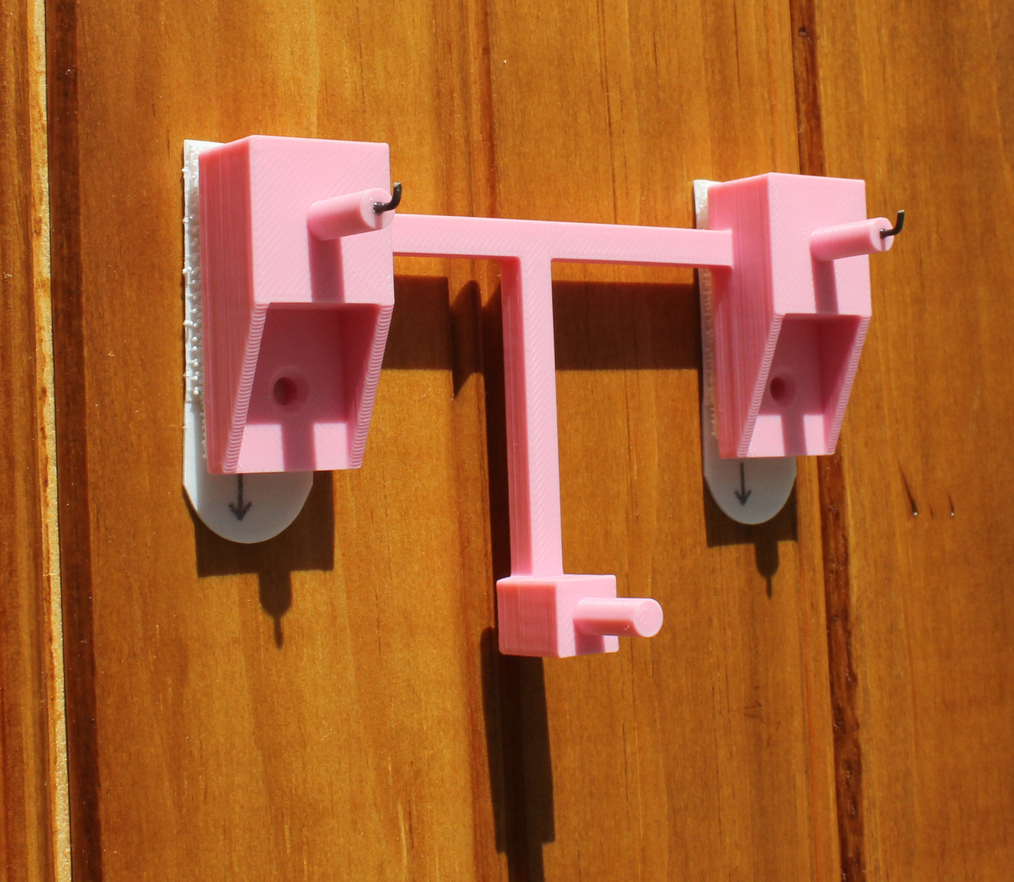 Wall mount for pin board