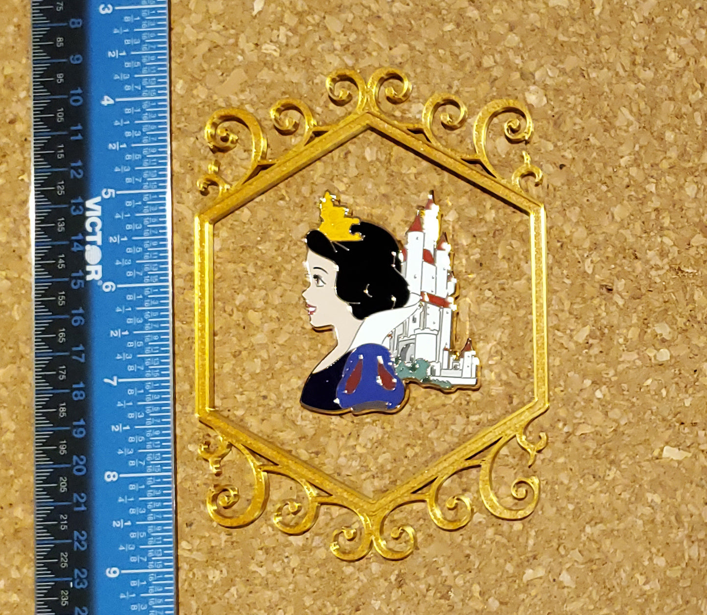 Enchanted Portrait Frame – "Isabella" design