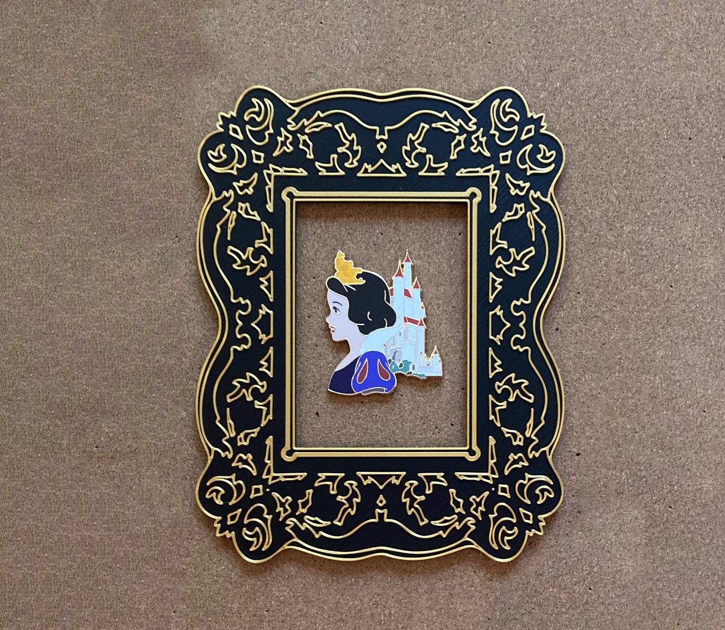 Enchanted Portrait Frame – "Julia" design
