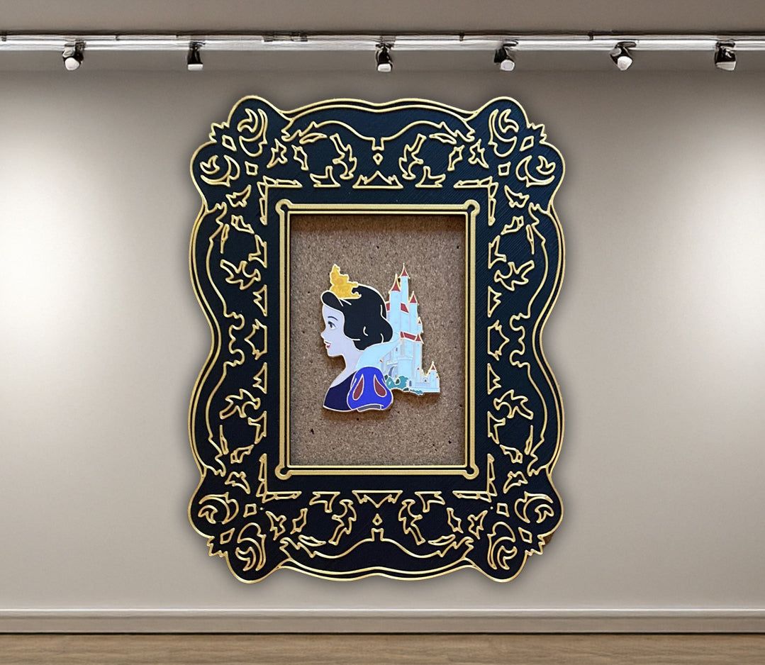 Enchanted Portrait Frame – "Julia" design