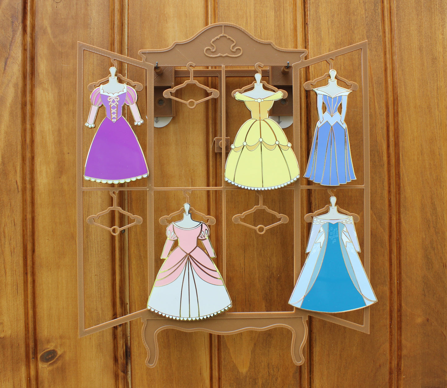 Wardrobe pinboard