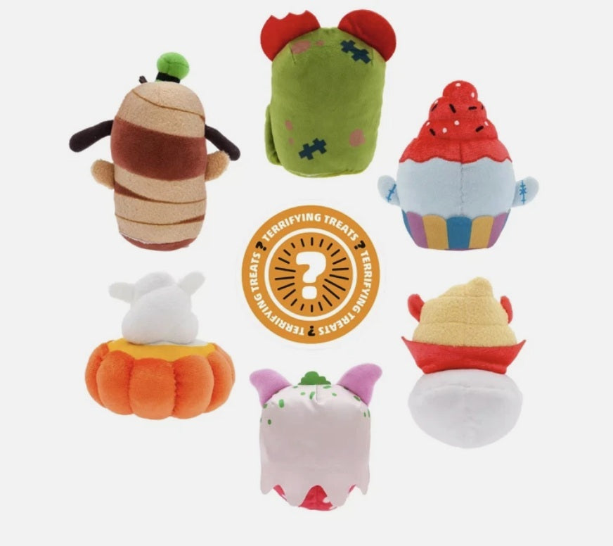 Disney Munchlings Mystery Scented Plush – Terrifying Treat