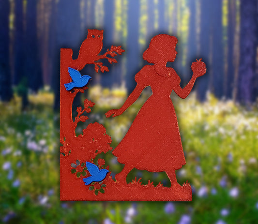 Snow White-inspired border accent