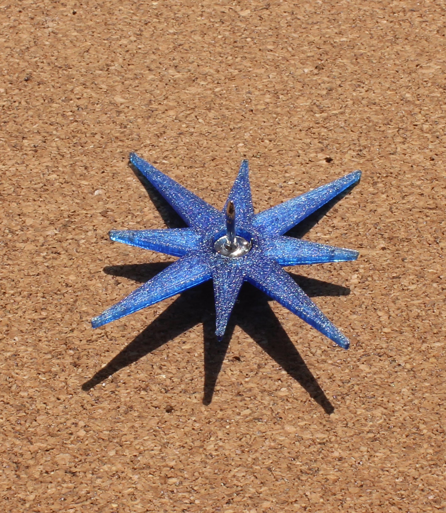 Star pin