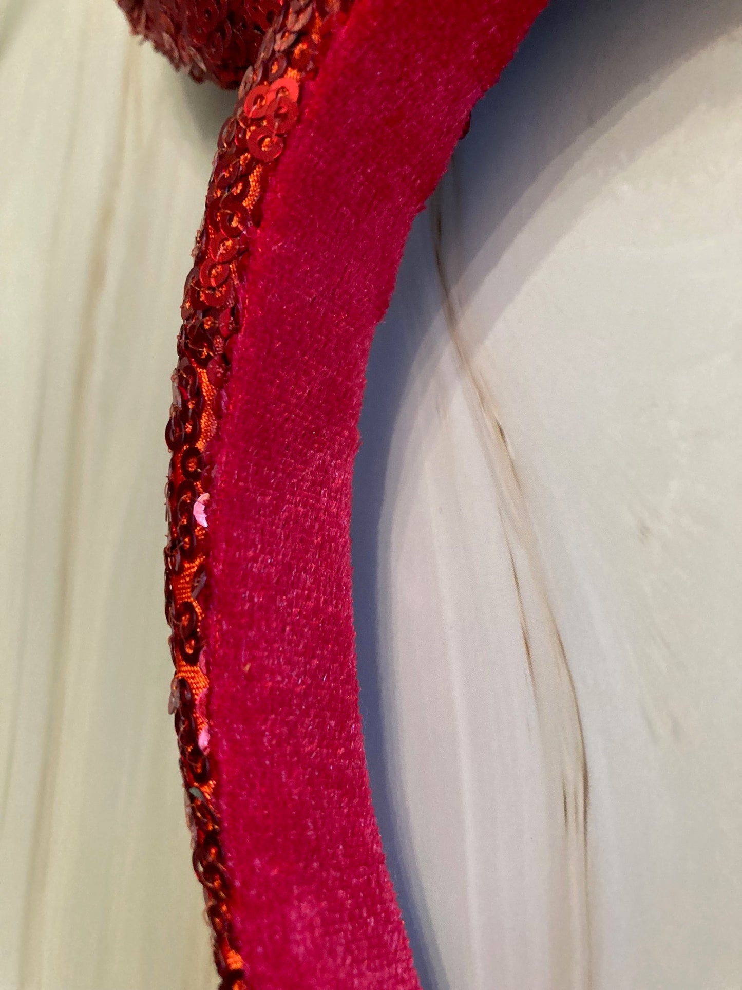 Disney Parks 2026 Shimmer Red Sequin Minnie Bow Ear Headband NWT