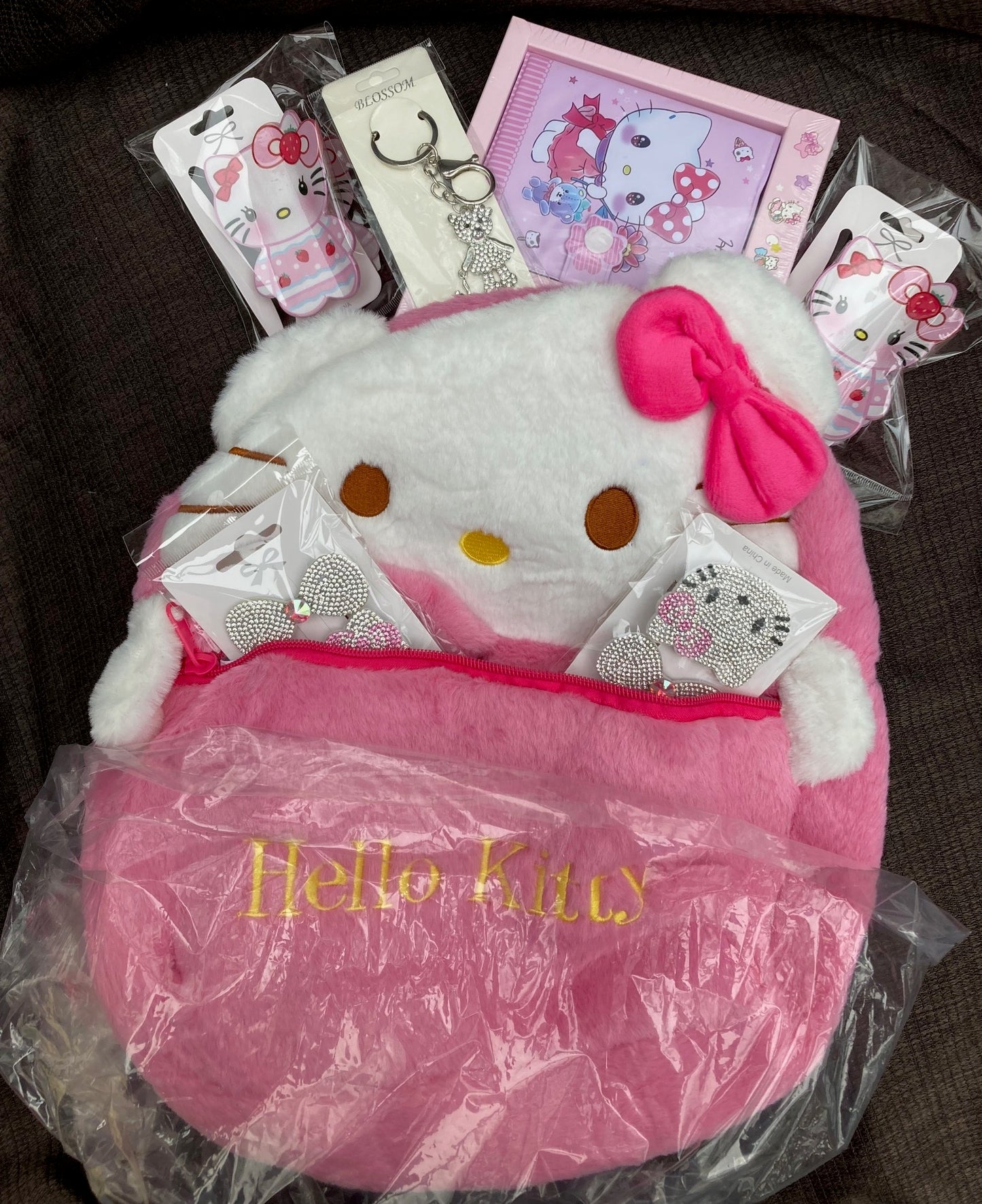 Hello Kitty Plush Backpack Gift Set Kawaii Bundle Hair Clips Keychain Stationery New